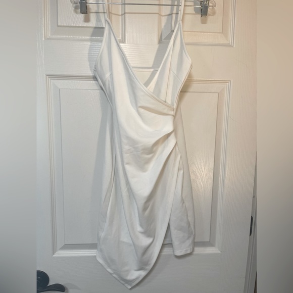 Verdusa womens Asymmetrical White Mini Length Dress - Picture 3 of 8